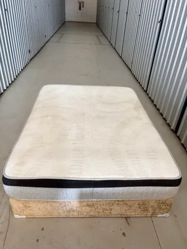 OPORTUNIDADE!!! Colchão Casal Padrão com Box 