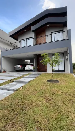 Aluguel de Belíssima Casa Duplex no Vivendas Das Marinas de 234m² com Energia Solar