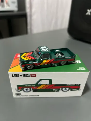 Chevrolet Silverado Kaido House 1:64