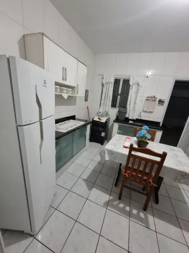Kitnet próximo ao shopping, na geral do caminho novo