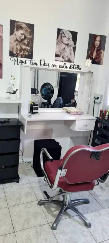 CABELEIREIRA/MANICURE/DEPILADORA 