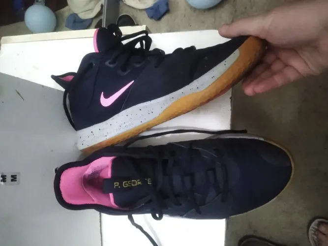 Tênis basquete Nike n.40