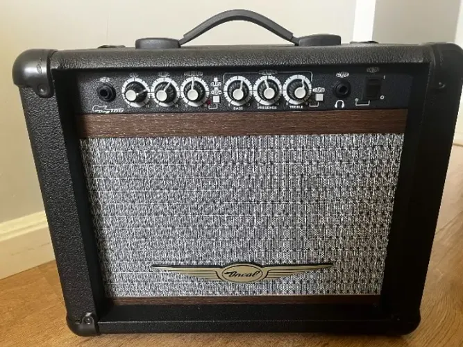 Caixa Amplificador Cubo 30W 8Pol Bivolt Preta Ocg-100 Oneal