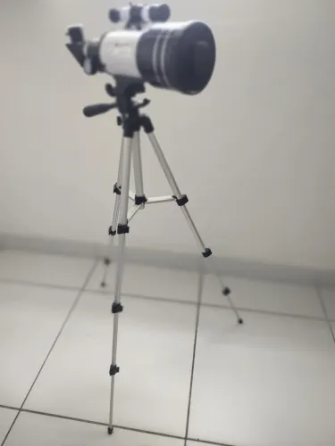 Telescópio Astronômico 70mm Com Tripé F300 70m F30070m Ultra