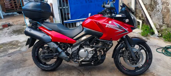 SUZUKI V-ESTRONG 650 DL