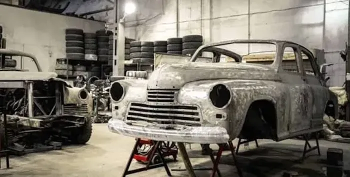 Preparação e pintura de carros antigos