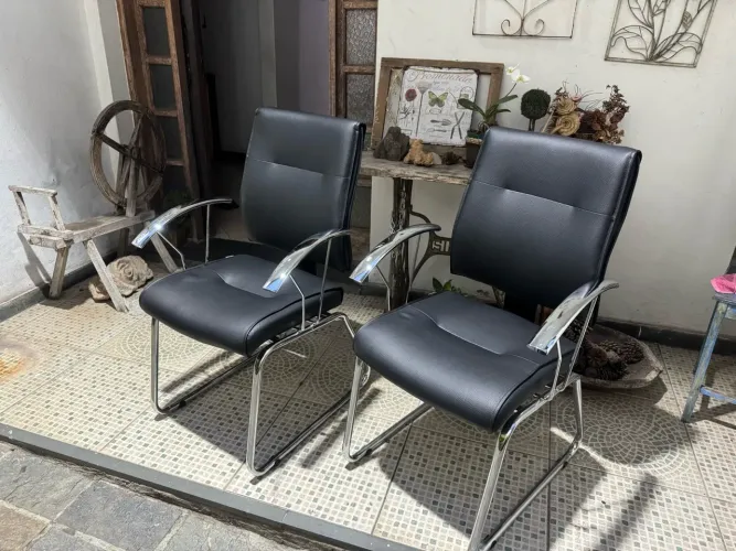 Par de Poltronas Executivas Martiflex Cromadas - Impecáveis (Escritório/Consultório)