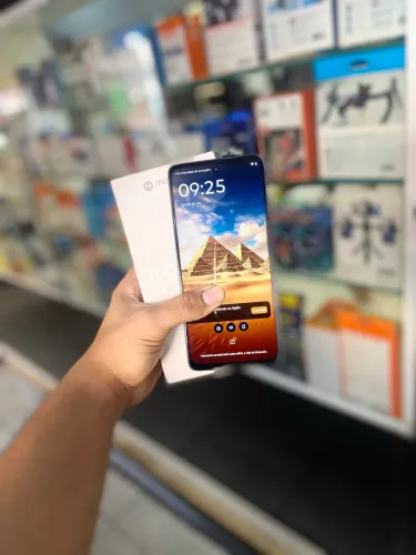 Moto g56