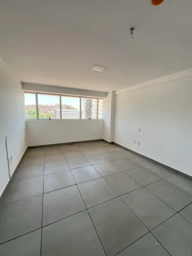 Imóvel para aluguel possui 34 metros quadrados em Mangabeiras - Maceió - AL