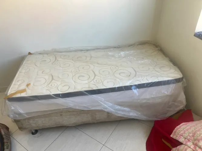 Cama com colchao