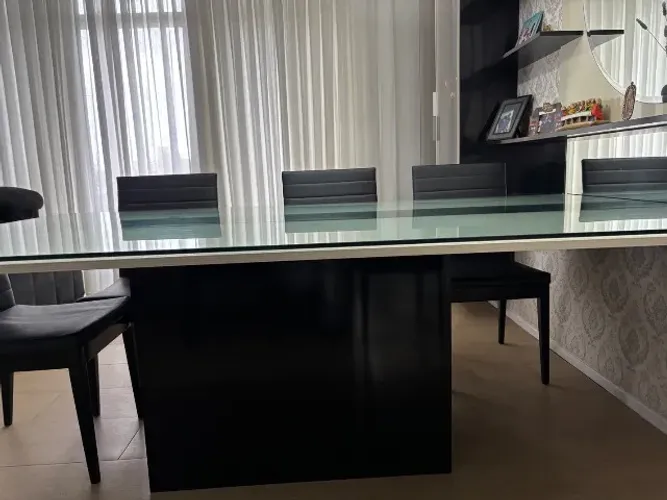 Mesa de jantar 1,28x2,20