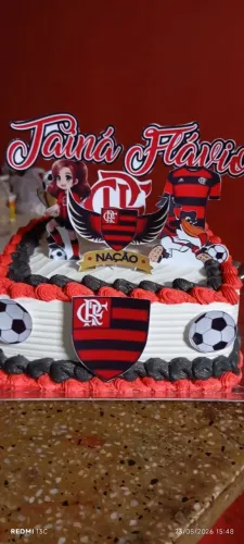 Bolos de aniversário.