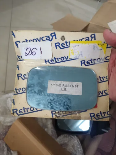 Par de retrovisor Forf Fiesta 96 a 2002 em ótimo estado , peças extremamente rara
