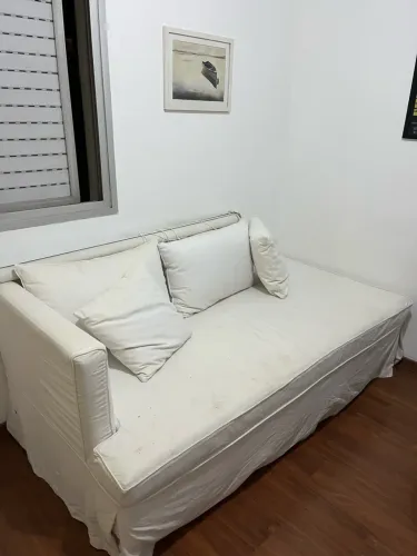 Sofá branco (acompanha a capa)