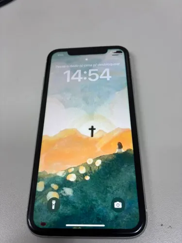 iPhone XR 64GB Branco - bateria 76%