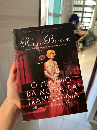 O Mistério da Noiva da Transilvânia - Rhys Bowen