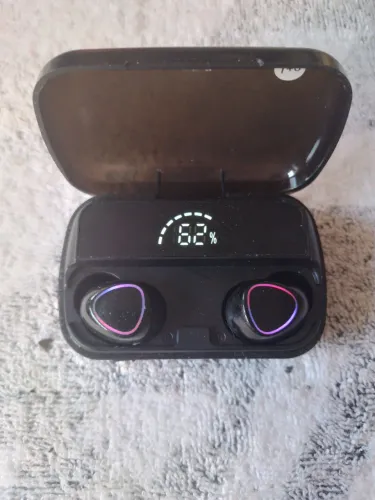 Fone de ouvido (C/ CABO PARA CARREGAR) Bluetooth na caixinha semi-novo