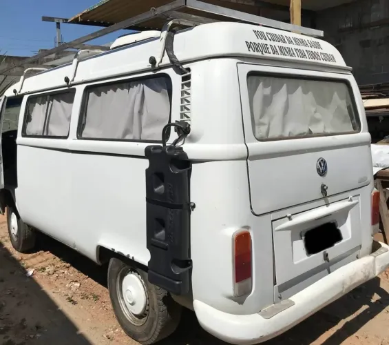 Volkswagen Kombi Standard/ Luxo/ Serie Prata 2005