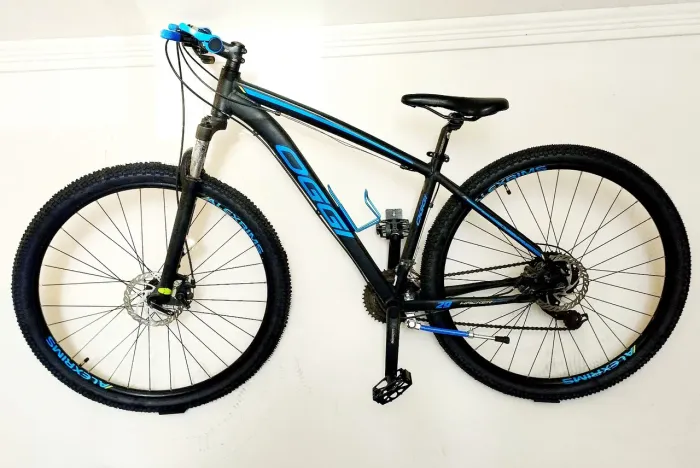 BICICLETA OGGI HACKER - ARO 29 - QUADRO 17