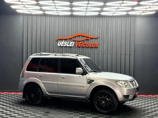 Mitsubishi Pajero TR4 2.0/ 2.0 Flex 16V 4X4 Aut. 2010