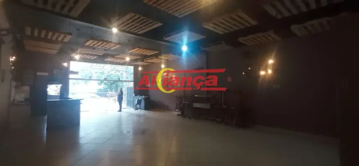 Título: SALÃO COMERCIAL 200m², PARA LOCAÇÃO GOPOÚVA