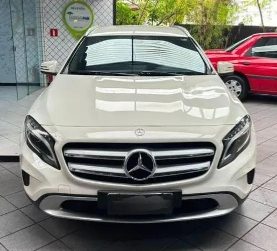 Mercedes-Benz GLA 200 Adv. 1.6/1.6 TB 16V Flex Aut. 2015