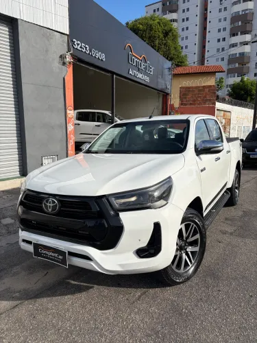 Toyota Hilux CD SRX 4X4 2.8 TDI 16V Diesel Aut. 2017