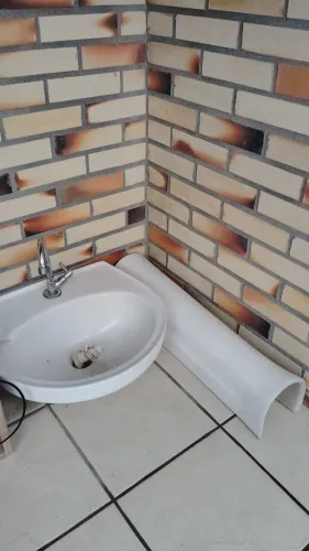 Pia com coluna para Banheiro