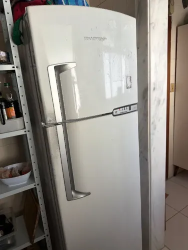 Geladeira Brastemp clean 375l