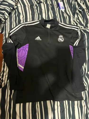 Blusa real Madrid tracksuit Adidas roxa e preta