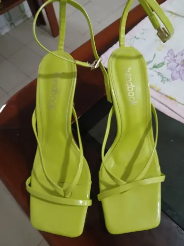 SANDÁLIA VERDE N° 36