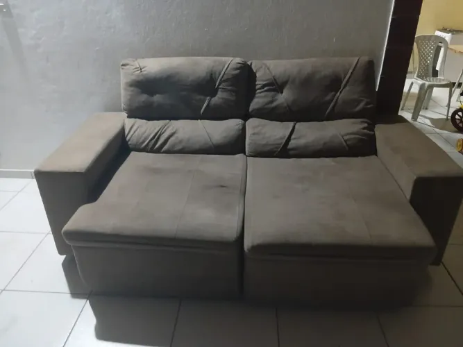 Sofá Retrátil e Reclinável 2 Lugares Suede Marrom - Conforto Máximo! (Entrega Grátis)