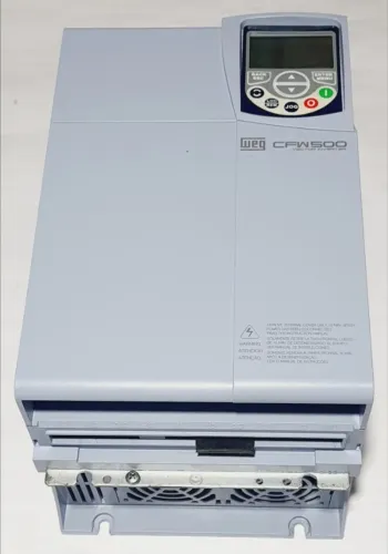 Inversor de Frequência WEG CFW500 15CV 47A Trifásico