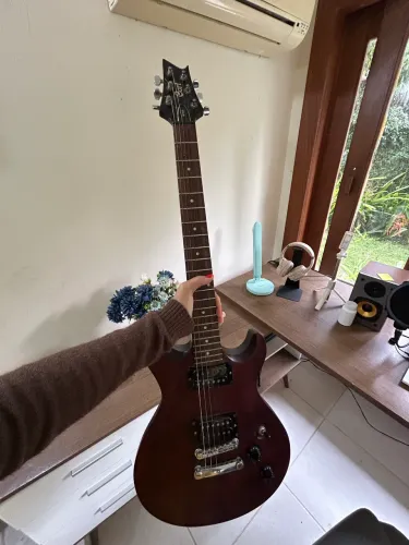 Guitarra Cort M200