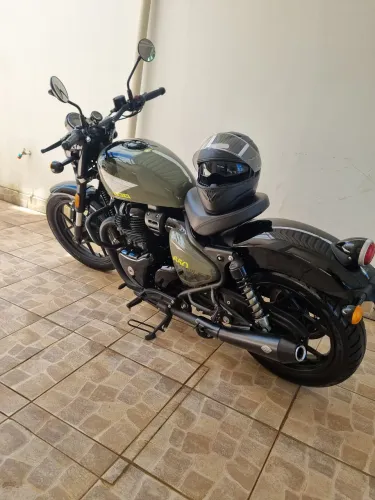 Royal Enfield shotgun semi nova