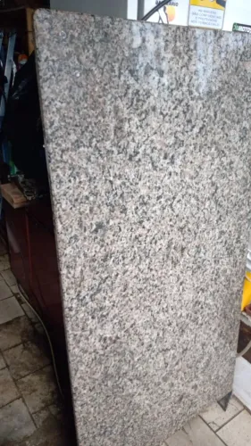 tampo de granito