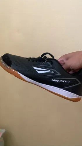 Vende-se chuteira futsal max 300