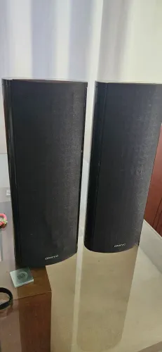 Caixas onkyo 