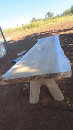 vende se mesa interresados entre em contato : *.