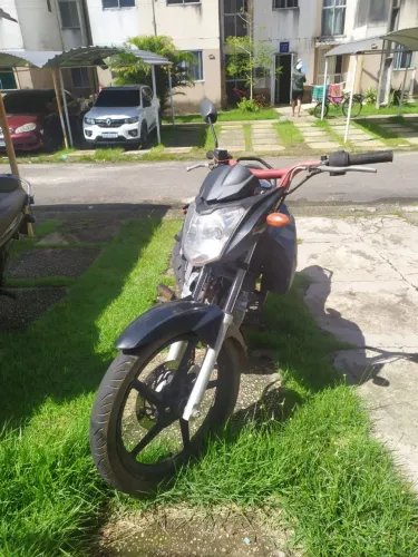 Vende-se uma moto Yamaha fazer