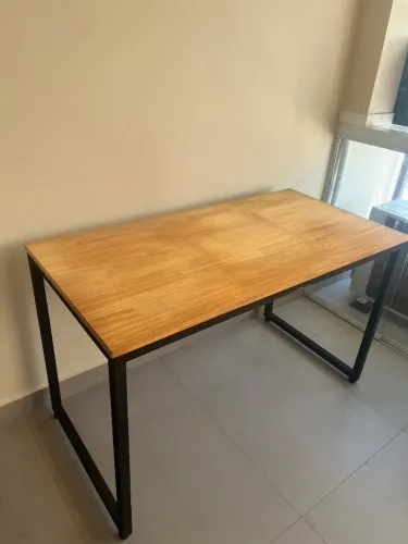 DUAS mesas de escritório estilo industrial em madeira e metal