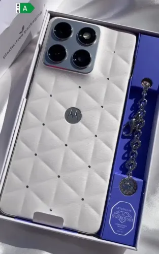 Moto Edge 70 512GB 24GB RAM 5G Cloud Dancer com Crystals Swarovski Ultrafino IP69 Novo
