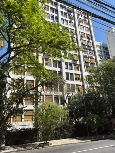 Vende-se Apto 3 Dormitórios (para reforma) | Próximo ao Metrô São Paulo/Morumbi