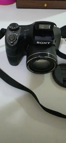 Câmera Sony profissional.