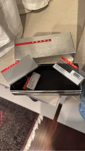 Caixas de embalagens nova várias marcas ?Chanel, zegna, prada, Gucci, Ferragamo, LV