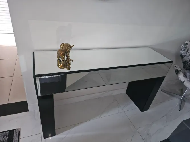 Aparador espelhado 80 altura X 1,80 comprimento