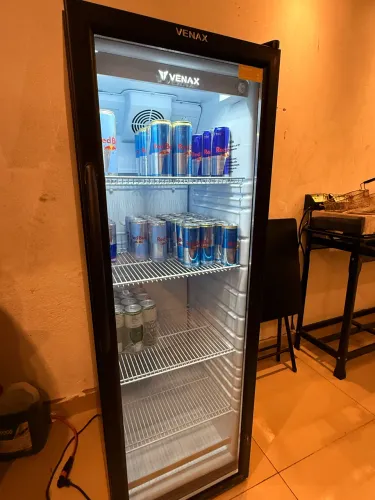 Cervejeira venax 209L novíssima