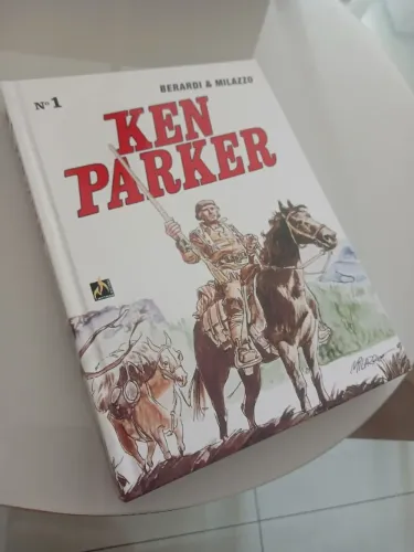 Ken Parker - Vol. 1 (Editora Mythos / Capa Dura) HQ