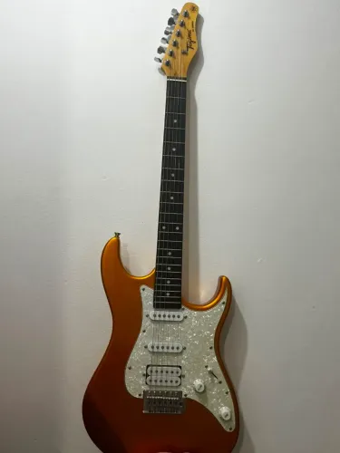 Guitarra stratocaster Tagima Tg-520
