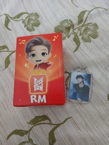 Boneco RM do BTS - TINY TAN - MCLanche feliz